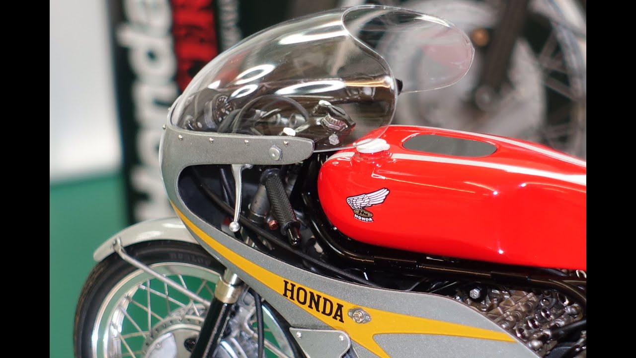 Building the Tamiya Honda RC166 1/12 IOM TT Winner