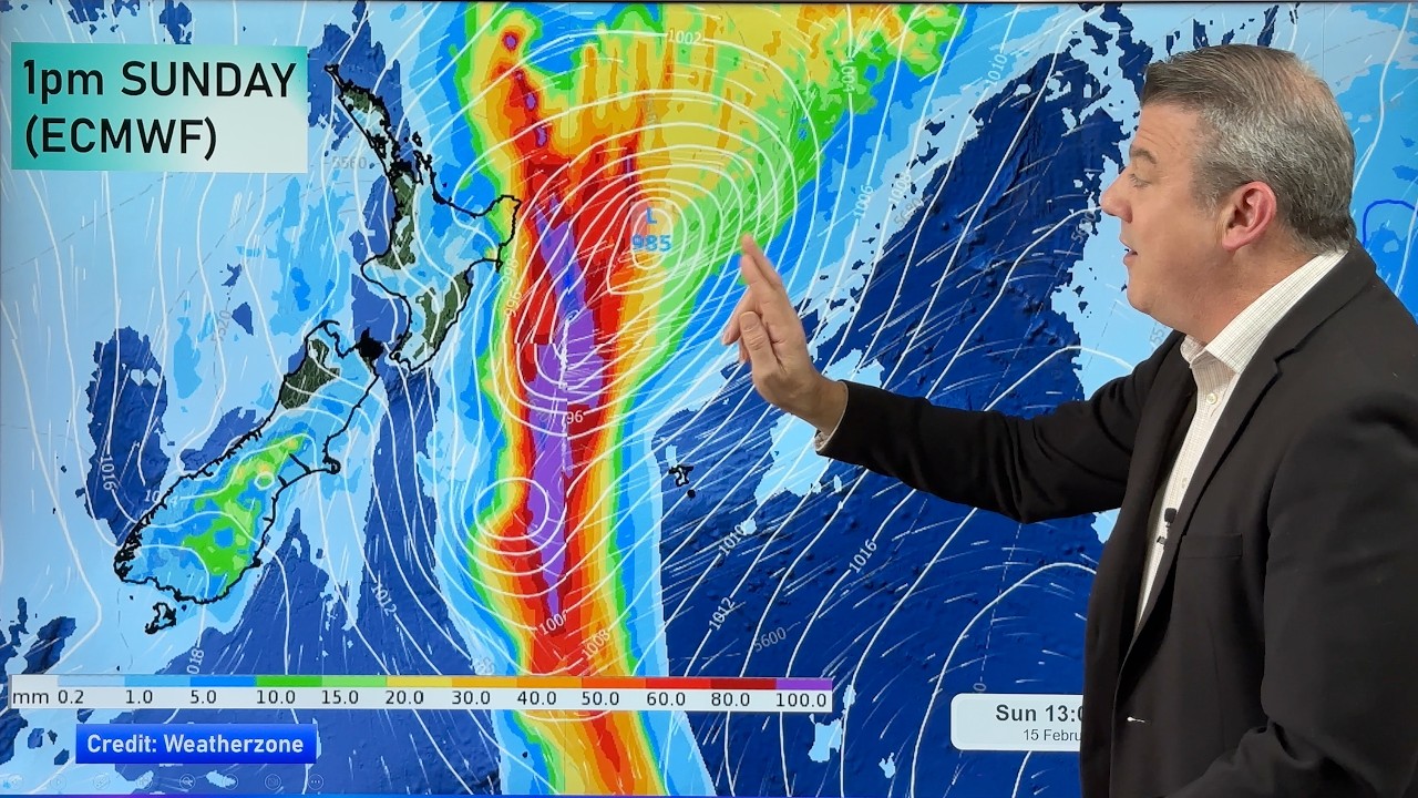 NZ: Low pressure moving in, east coast storm likely by Monday (12/2/26)