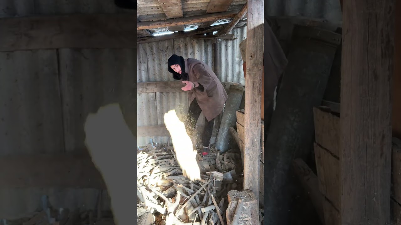Заклипав вам відіо на коліні, щоб сьогодні трохи веселіше жилося🫂А то таке робиться🤷🏻&zwj;♂️
