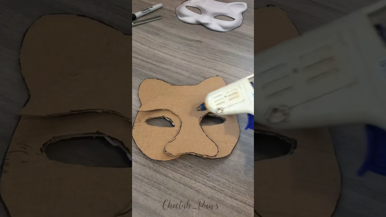 Making a cardboard mask because WHY NOT! 😄🐾 {#therian #quadrobics #theriangear #fypシ #therianmask}