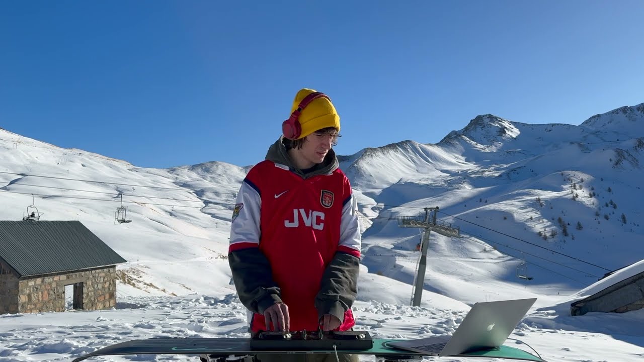 czubaczakor - gunners (duck tales'9) Risoul Vars Snowboard Disco House DJ SET