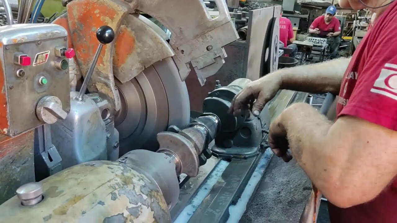 Crankshaft Grinding Process - Severely Scratched Crankshaft FIX