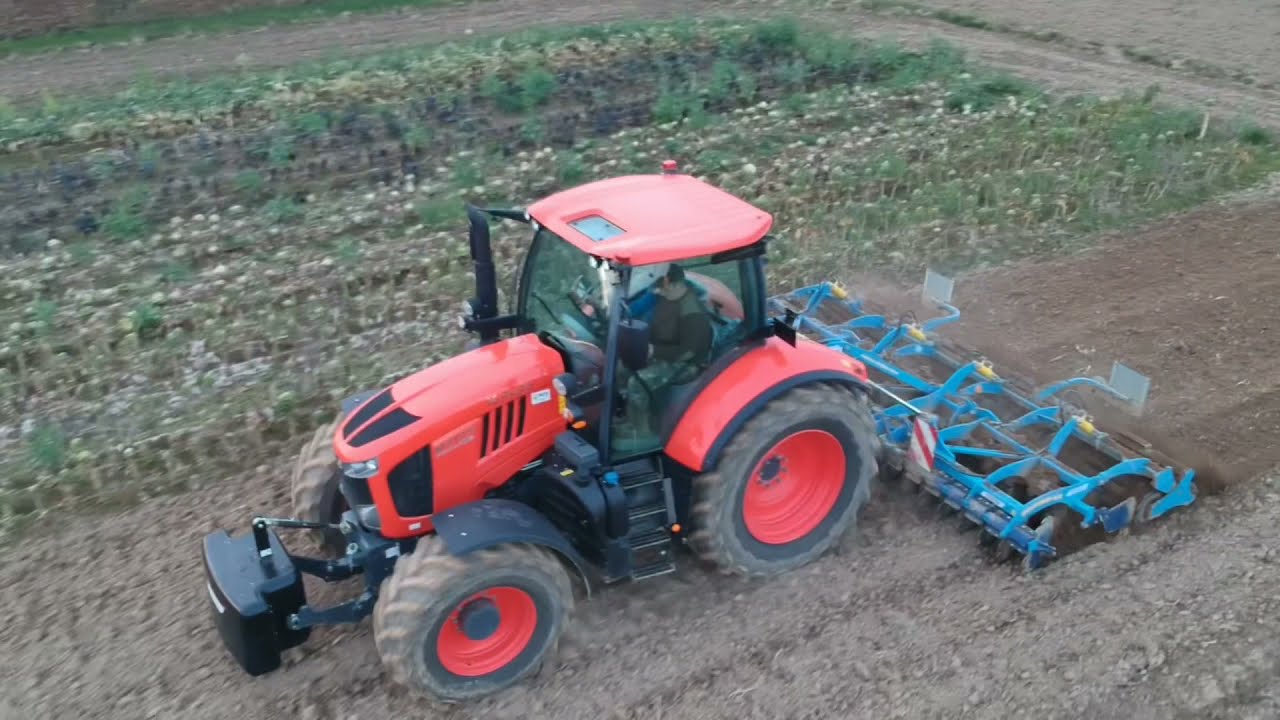 A l’essais le kubota M7173 premium KVT Et dechaumeur a disque Farmet softer 4.5 m
