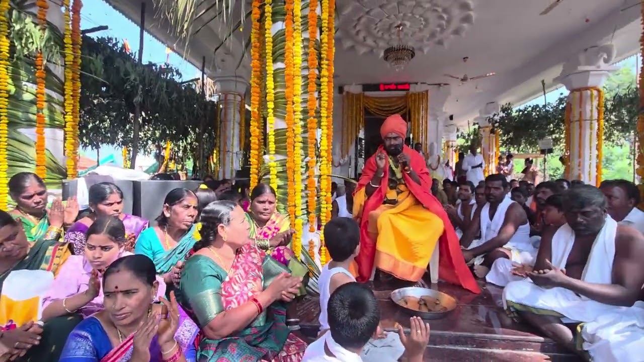 కోడెకల్ గ్రామంలో హనుమాన్ ఆలయ ప్రతిష్ఠలో స్వామి వారు పాల్గోనడం భక్తులకు ధర్మ ప్రవచనం ఇవ్వడం జరిగింది