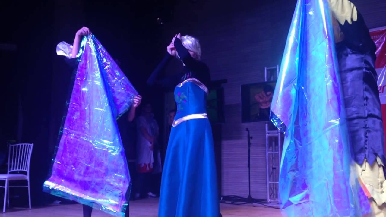 Apresentação Shinobi Spirit 2014 - Naoto como Elsa de Frozen