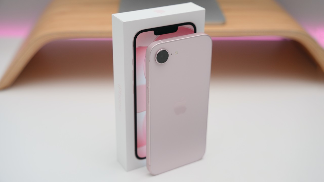iPhone 17e Unboxing, Setup and Review!