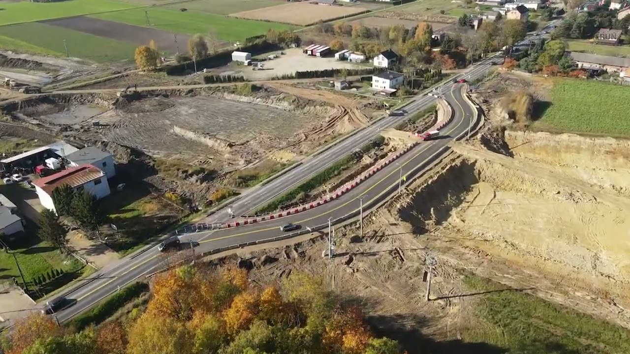 Przy DK 44 powstał by pass, którym poprowadzony jest ruch samochodowy i pieszy