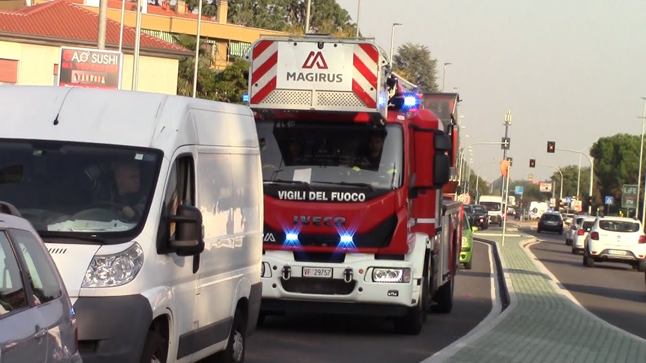VIGILI DEL FUOCO BLOCCATI NEL TRAFFICO IN SIRENA ARRIVO AS VVF LEGNANO+APS VVF BUSTO (Legnano)