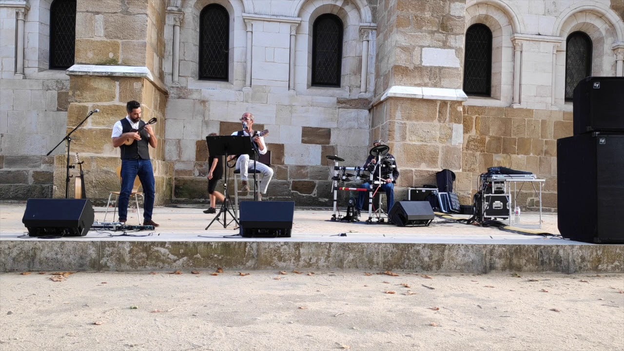 Medley de Cavaquinho Português -  Showcase em Alcobaça - RHI_Think