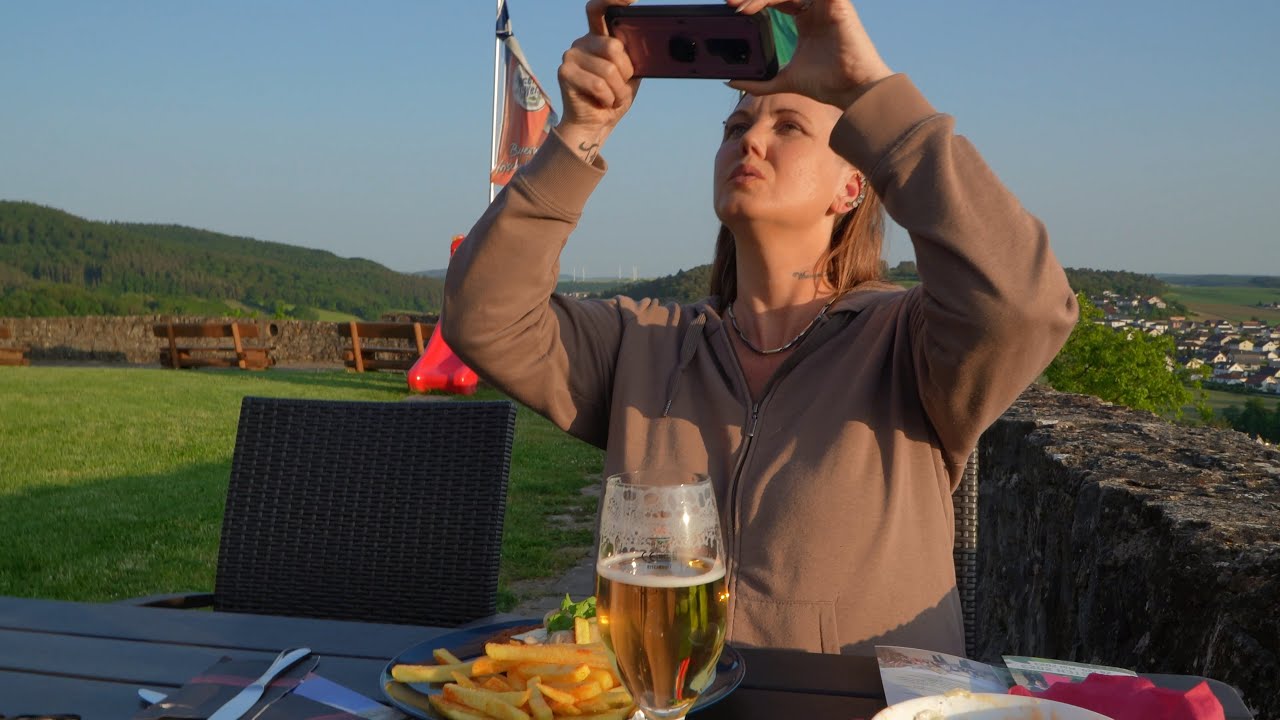 Abendessen im Restaurant 'Zur Kugelsburg' Volkmarsen am 27.05.2023