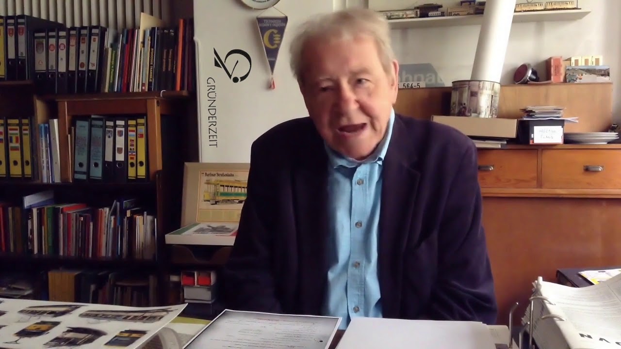 Sigurd Hilkenbach liest aus seiner STASI-Akte