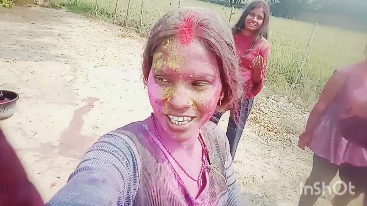Bahanon ke sath masti Holi Mein