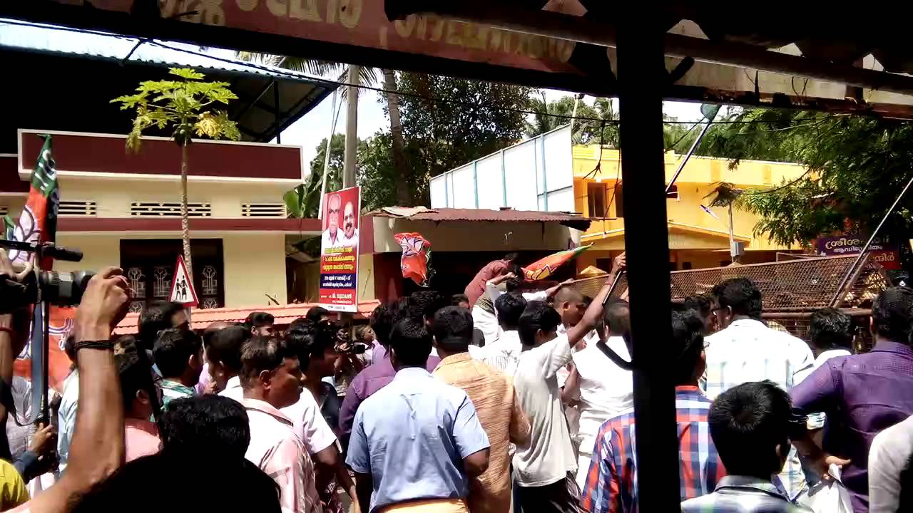 Youvamorcha-march-againt-harippad- medical- college- at haripad