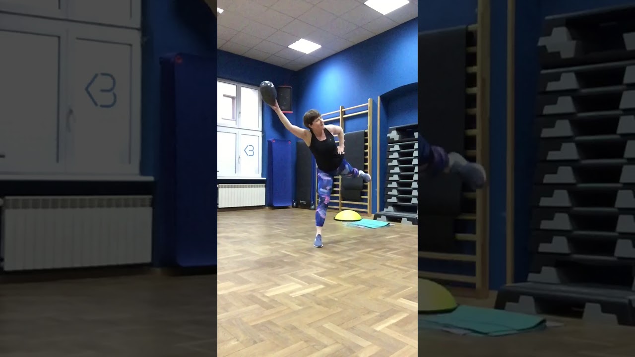 Trening z piłką „ovoball”.