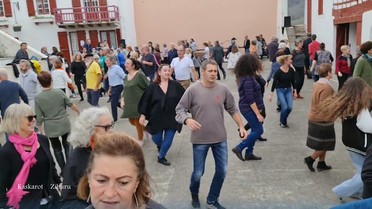 Mutxikoak - Biriatou - Patxi eta Konpania  26-12-2021