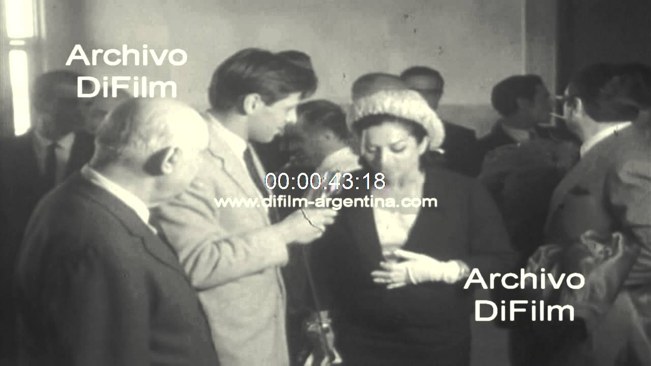 DiFilm - La cantante Lola Flores arriba a Buenos Aires 1967