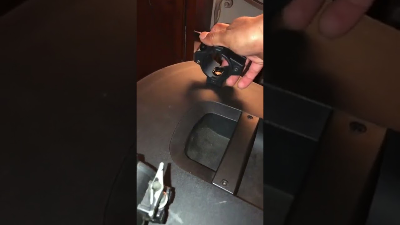 Avante A15 1200 wats  monitor Video en  Español.  Apoyen con su ￼ like 👍 🤗￼