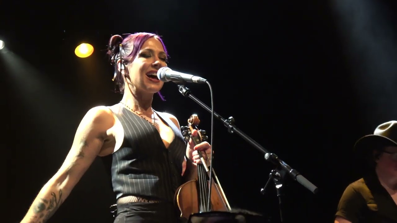 Amanda Shires  | Summertime  @ Oosterpoort, Groningen (NL)