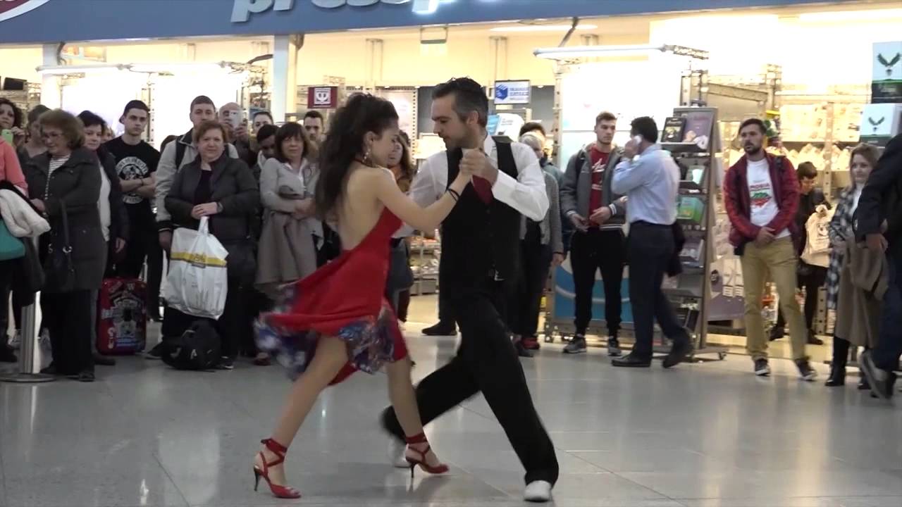 Theodore & Ioanna improvise milonga El Torito
