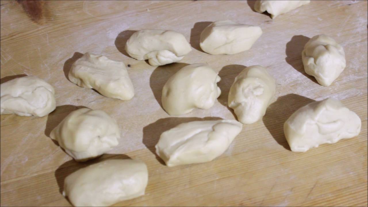 Brioches e panini morbidi con lievito madre