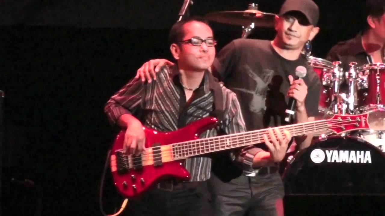 Zomi Bass Guitarist NewYorkCity ah