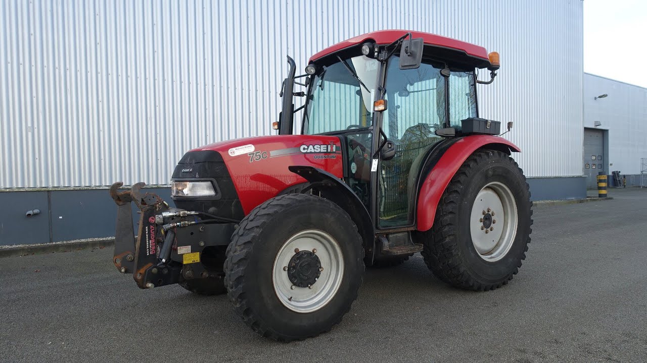 Tractor met fronthef en aftakas Case, Quantum 75C