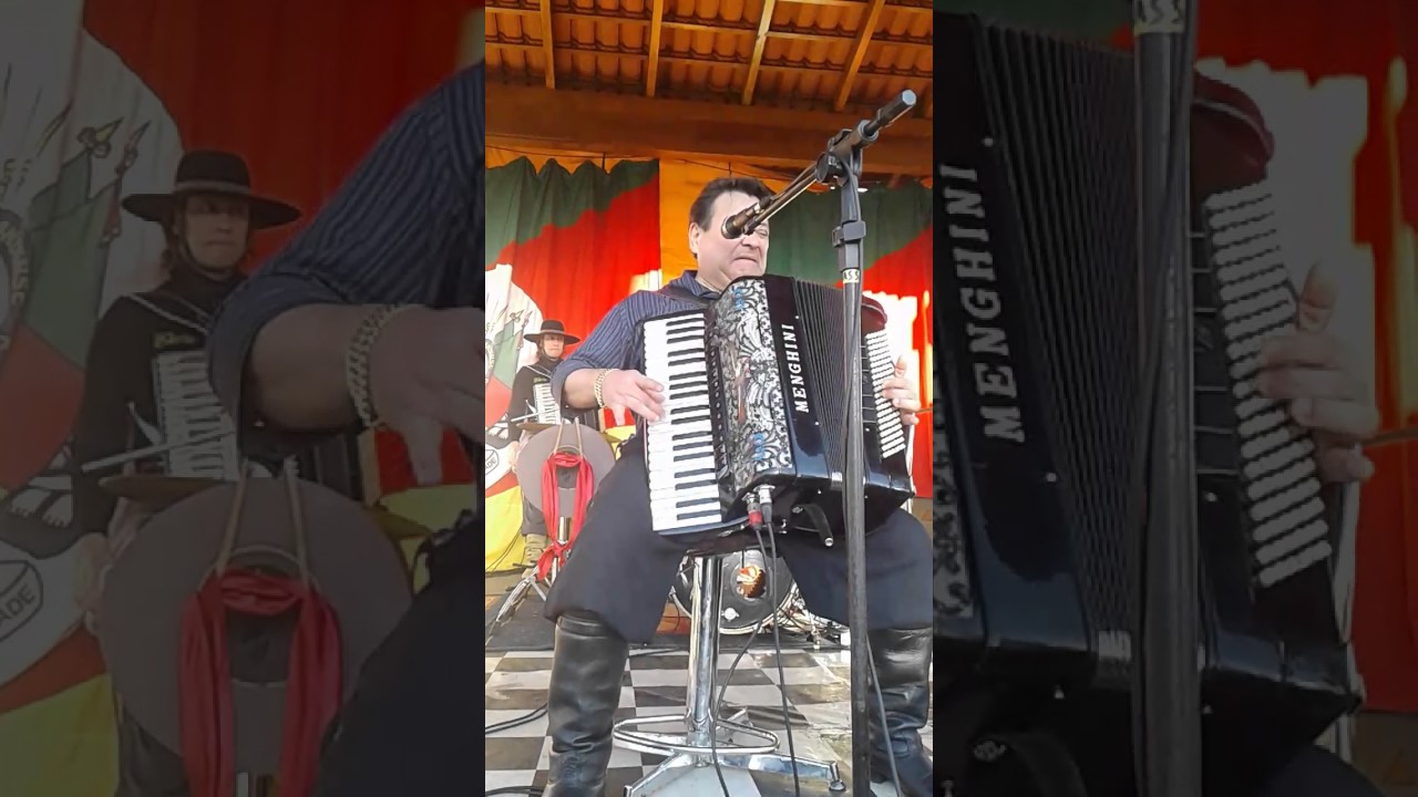 Regis Marques mandando gaita