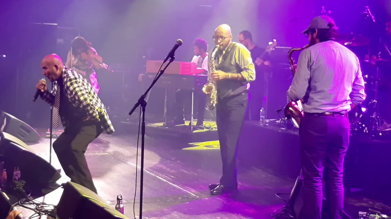 Ayalew Mesfin (Ethiopia) & Debo Band - Gud Aderegechign (Blindsided by love)