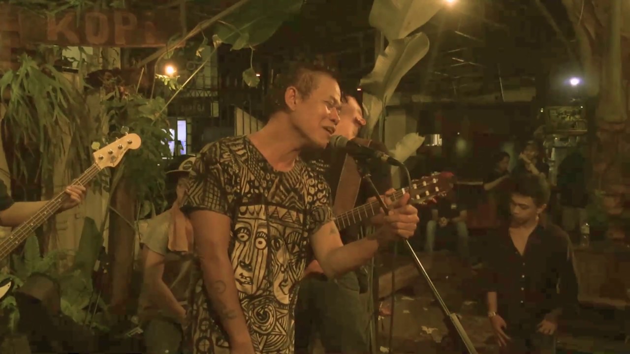 Tony Q Rastafara, Bastian Cozy, Masanies Saichu - No Woman No Cry (Live Join Kopi Bulungan)
