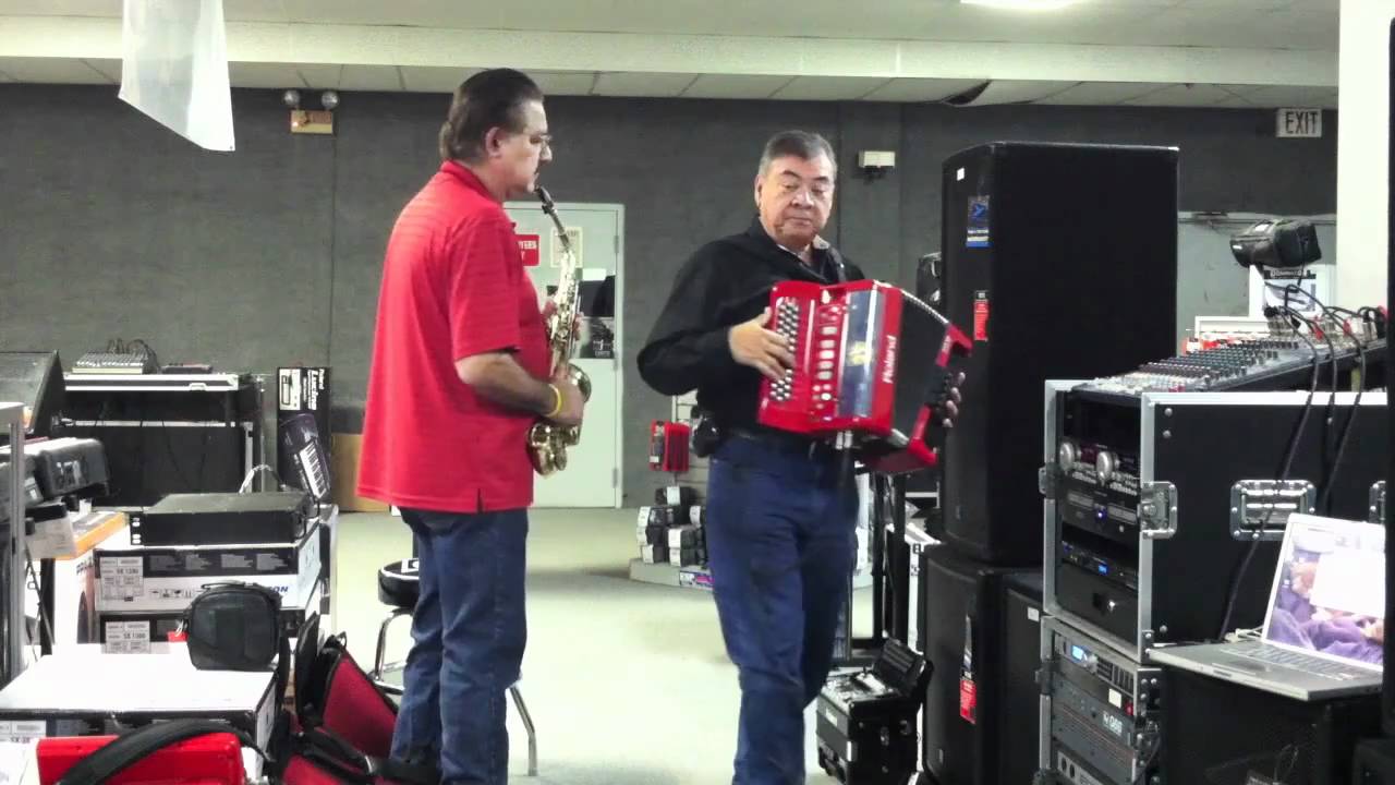 Roland FR-18 (No Sax)