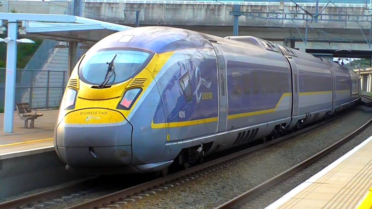 Trains at Ebbsfleet International - 10/07/19