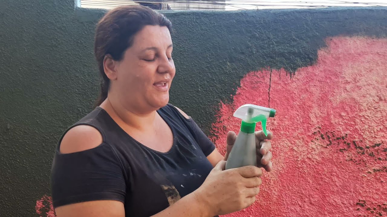 Pintando o chapisco com pulverizador comum. Por que não pensei nisso antes?