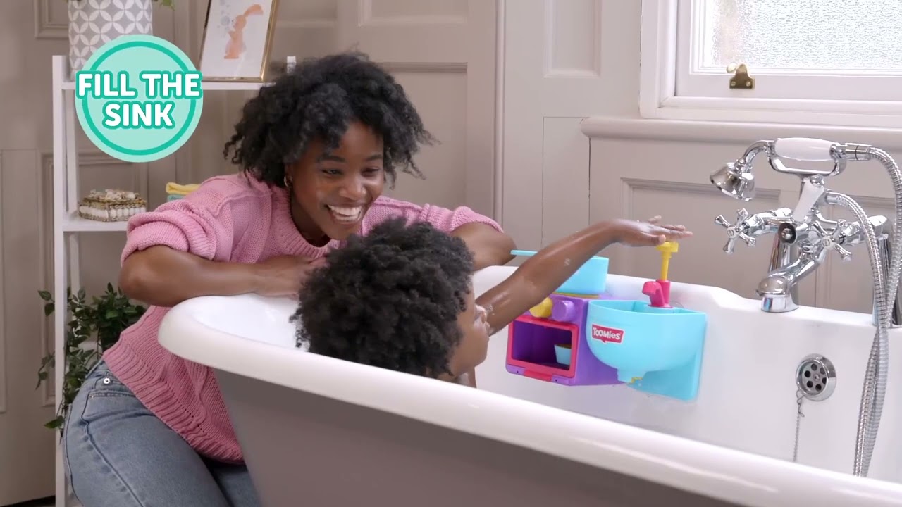 Toomies Bubble and Bake Bathtime Kitchen Bath Toy for Toddlers