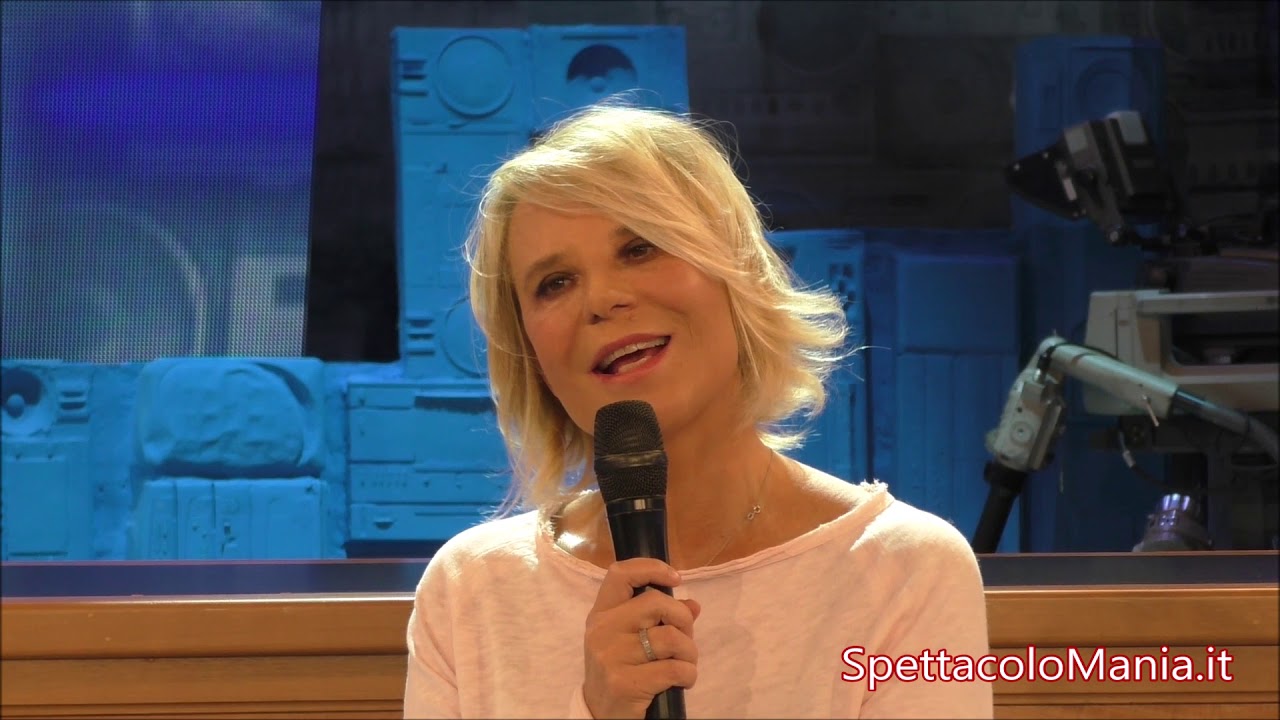 Videoincontro con Maria De Filippi che presenta Amici 19 il serale