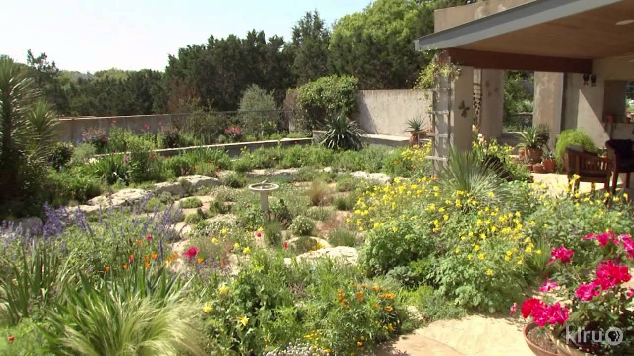 English Garden on Texas Soil | Jennifer & David Stocker | Central Texas Gardener
