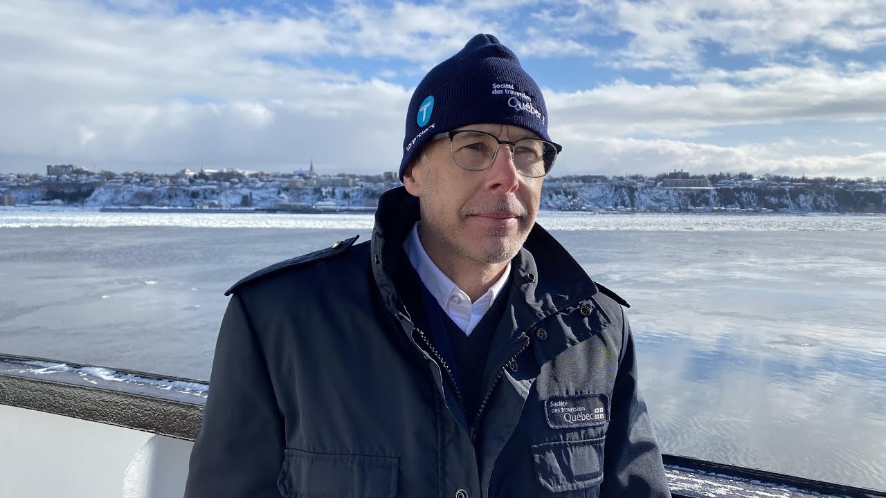 Naviguer sur le fleuve gel&eacute;