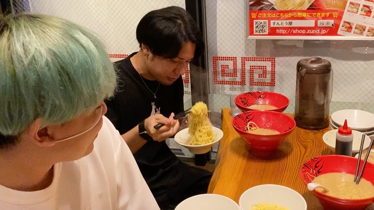 【死ぬ気で麺をすすれ】ラーメン替え玉大食いに裏ボス捧さんが登場したらマジで化け物すぎた…