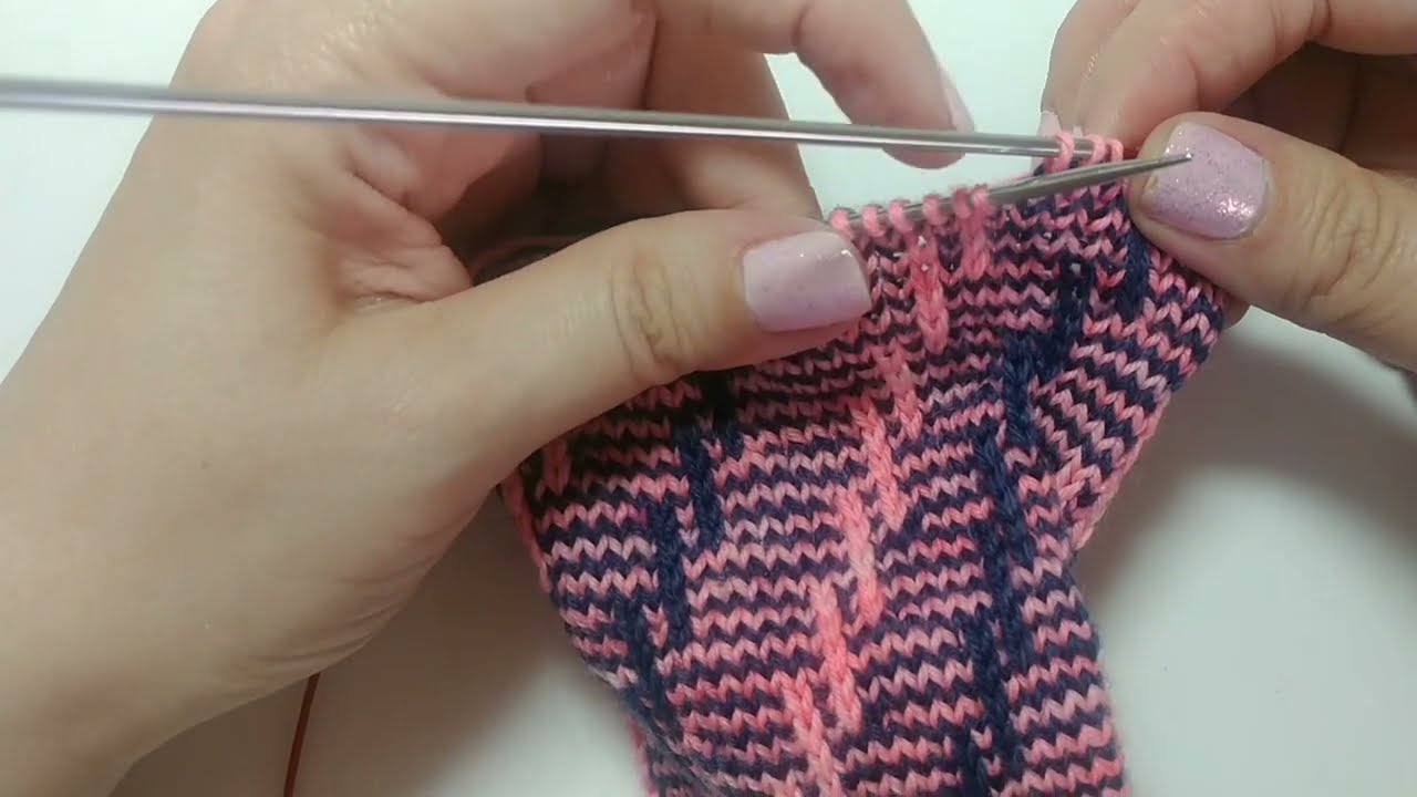 Knitting 1x1 stripes in the round - No jogs - Helical Knitting