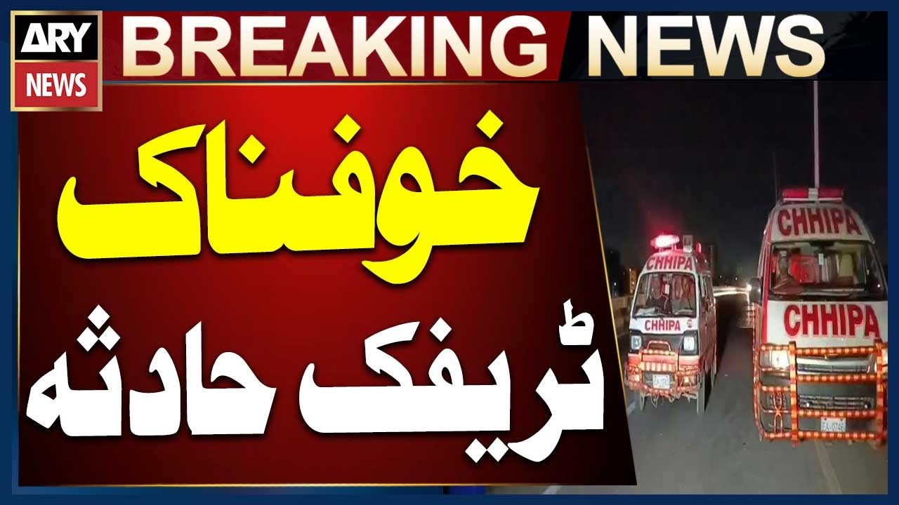 Late-Night Traffic Accident Near Isa Nagri Karachi | Emergency Response Underway