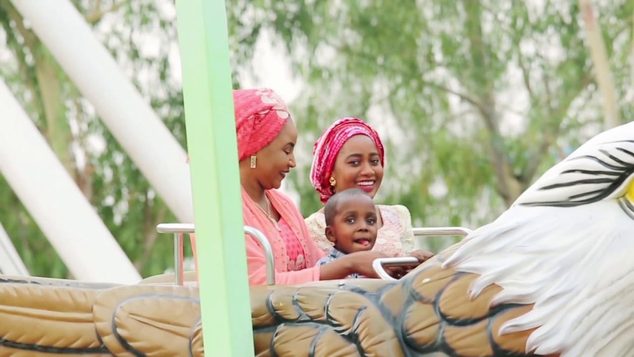 Umar M Shareef  Tsuntuwa (Official video music )