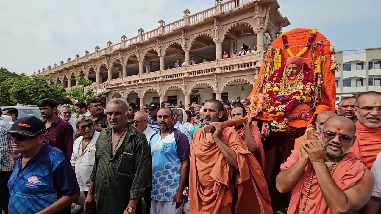 Nirannmukt Swami Antim yatra Bhuj