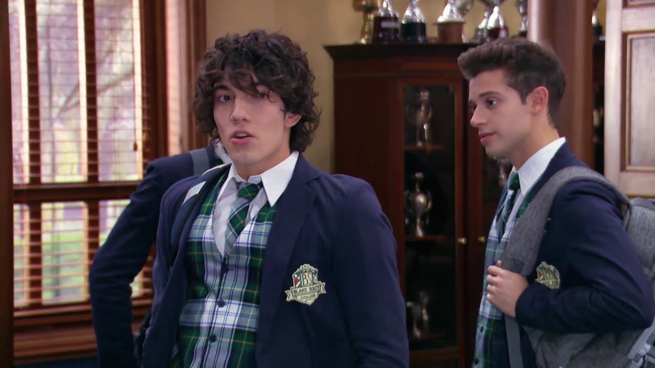 Le choix de Matteo I Soy Luna | Disney Channel BE