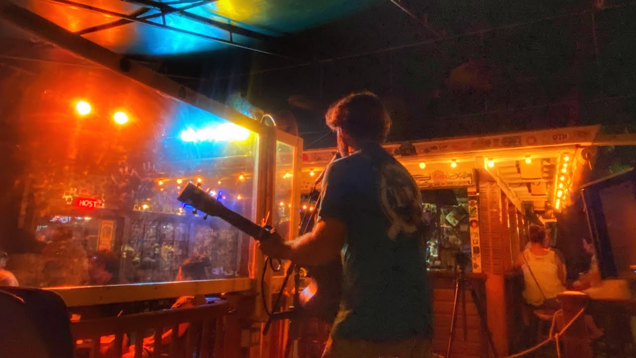 ⭕️ Key West LIVE from the Bar - Hog's Breath Saloon