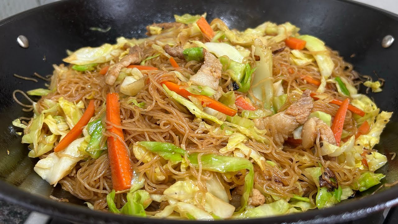 Stir Fried Rice Noodles | Simple,Delicious And Easy Recipe | Rice Noodles Stir-Fry