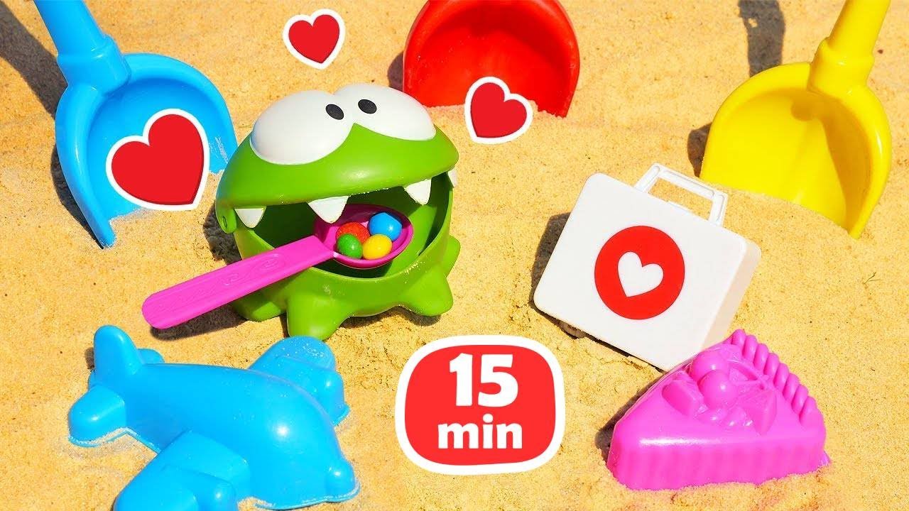 🍭 ¡Om Nom lo prueba TODO! | Video de juguetes para niños
