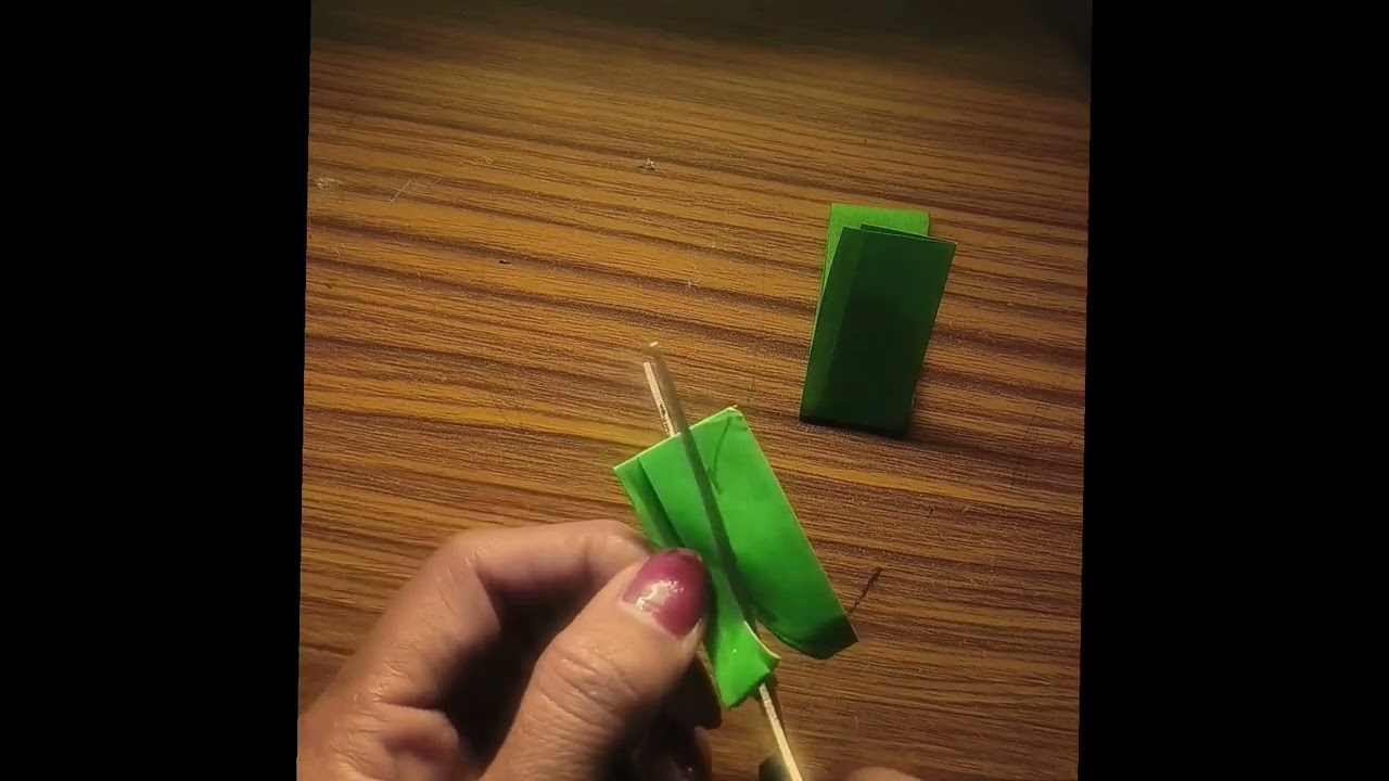 Easy Paper Leaf Craft 