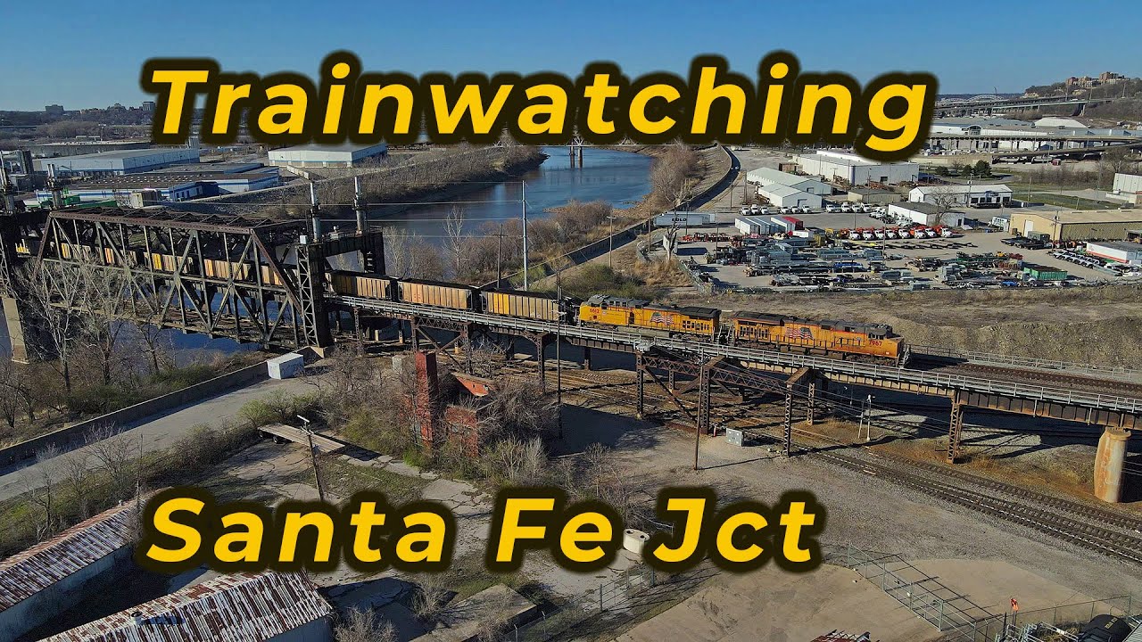 2023-04-01 Trains at Santa Fe Jct KCMO