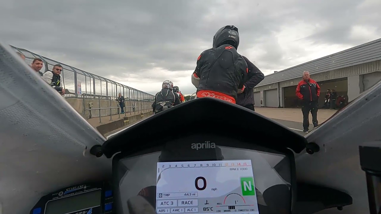 2021.09.13 Silverstone Inters (Middle Group) Track Day Session 1 Aprilia RSV4 1100 Factory