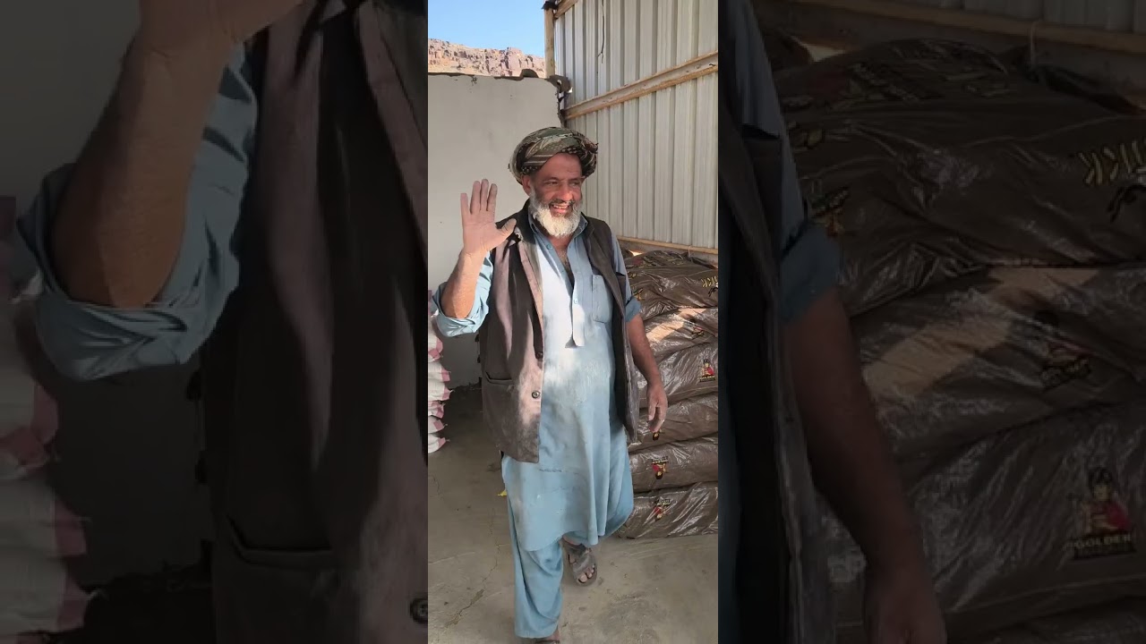 Aaj ham log Madina ke pass Kaphil ke gaw mein