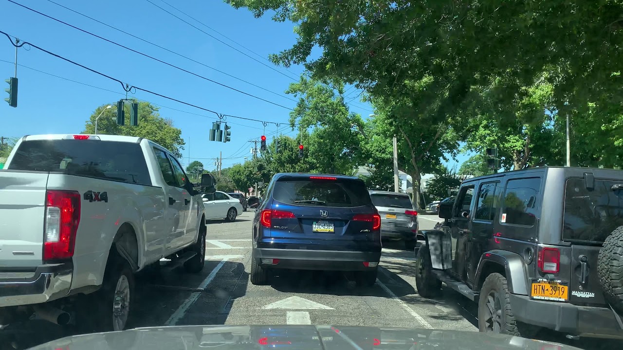 Drive to Meadow Lane from Water Mill - Hamptons, August 2019